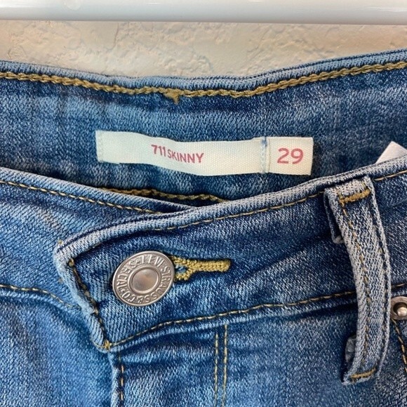 Levi’s Deconstructed Ruffle Denim Mini Skirt Y2K 90’s - Size 29 - EUC - Picture 3 of 5